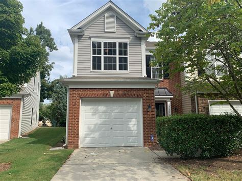 Apartments for Rent in 27615 .